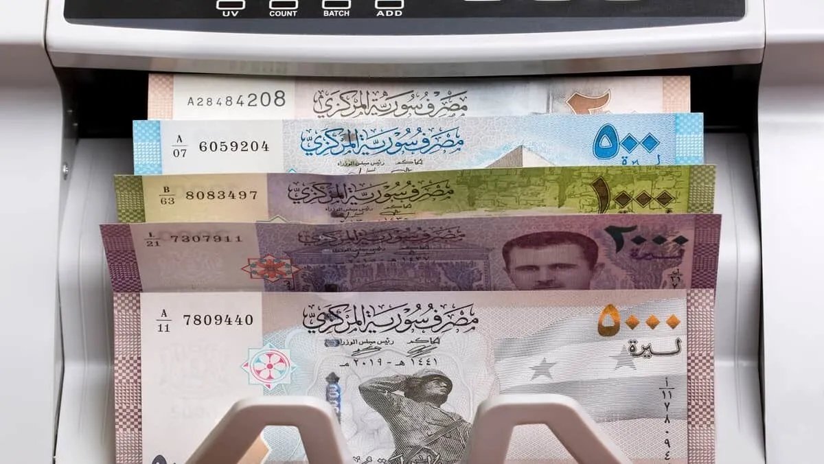 نظرة على أسعار الصرف في السوق السوداء السورية: الدولار واليورو والذهب مقابل الليرة اليوم الجمعة 4 يوليو 2025