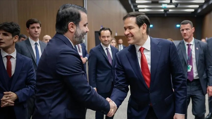 اتصال هاتفي بين الشيباني وروبيو: بحث رفع العقوبات والتدخل الإيراني ومكافحة داعش وإعادة العلاقات