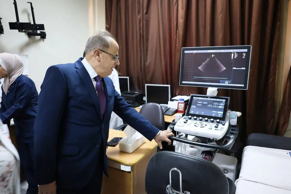 وزير التعليم العالي يشدد على تطوير المشافي الجامعية وإنشاء كلية للذكاء الاصطناعي بالتزامن مع إجراء 4 عمليات قلب مفتوح يومياً في مشفى دمشق