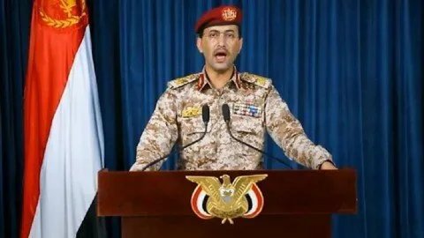 أنصار الله تعلن استهداف السفينة "ماجيك سيز" في البحر الأحمر وتحذر من غرقها لانتهاكها حظر موانئ فلسطين المحتلة