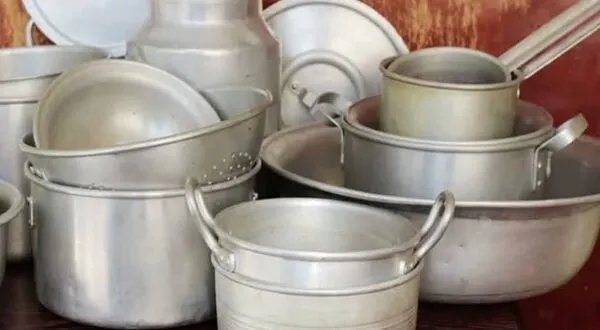 الألمنيوم في غذائنا: خطر صامت يهدد الصحة.. تحذيرات من تراكم المعادن وتأثيرها على الدماغ