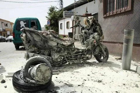 تصعيد جنوب لبنان: شهيد وجرحى في غارة إسرائيلية تستهدف دراجة نارية قرب صور