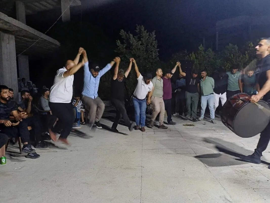 بعد 14 عاماً من الغياب: سلمى تحتفل بأول حفل زفاف يعيد الأمل إلى المنطقة