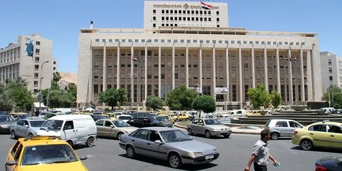 المركزي السوري يطلق خطة لإعادة هيكلة قطاع الصرافة: إلزام بتسوية الأوضاع وترخيص جديد