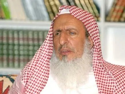 تحذير من المفتي: تصوير العبادات قد يقود إلى الرياء ويضعف الإخلاص
