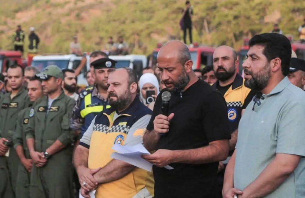 وزير الطوارئ يعلن السيطرة الكاملة على حرائق اللاذقية: جهود وطنية ودولية حاسمة
