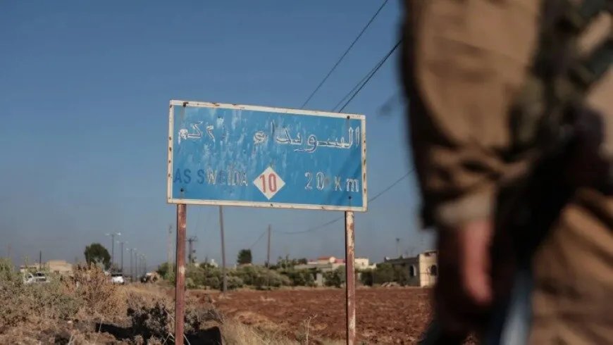 الجيش السوري يدعو أهالي السويداء للالتزام بحظر التجول بعد تجدد الاشتباكات