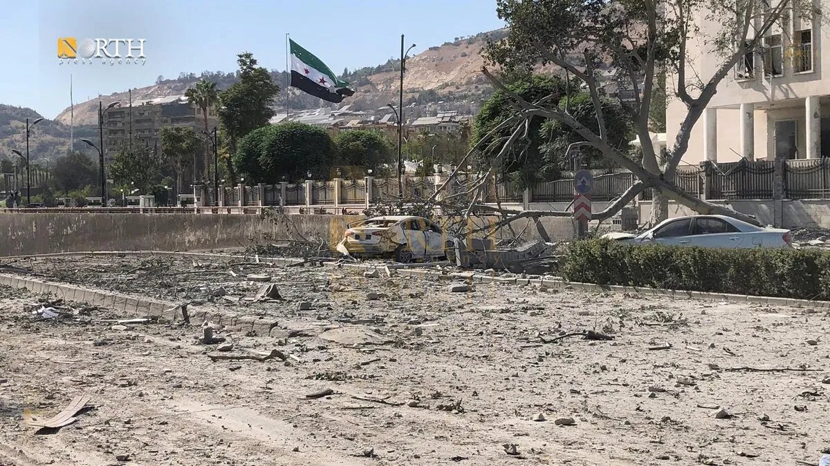 تفاصيل جديدة حول آثار القصف الإسرائيلي على وزارة الدفاع السورية في دمشق