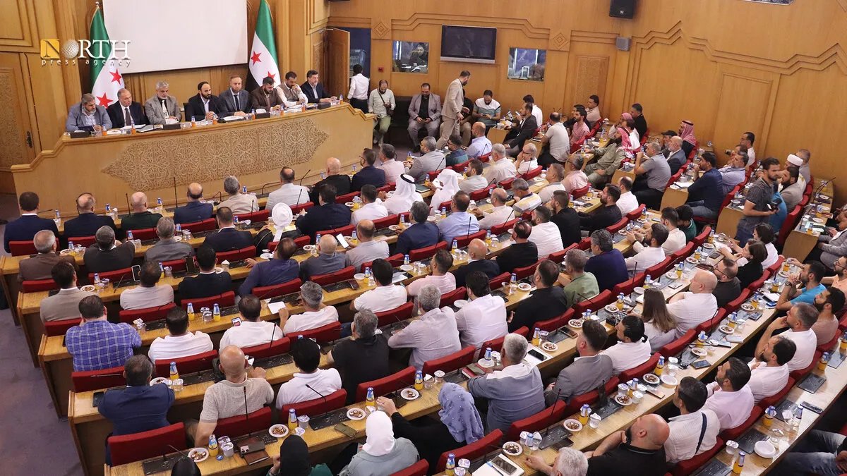 محافظة حلب تعقد اجتماعاً حوارياً لتعزيز الخدمات الحكومية