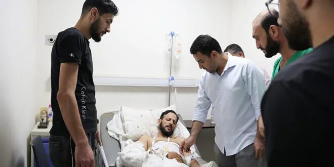 وزير الصحة يتفقد مصابي أحداث السويداء ويؤكد جاهزية الوزارة لتقديم الدعم الطبي