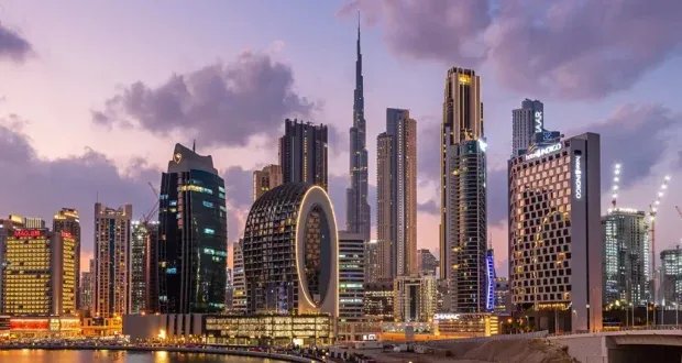 طفرة في عقارات دبي الفاخرة: تدفق المليونيرات يعزز السوق حتى 2025