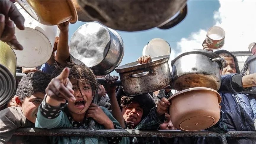 كارثة إنسانية في غزة: تفاقم المجاعة يودي بحياة خمسة فلسطينيين خلال 24 ساعة