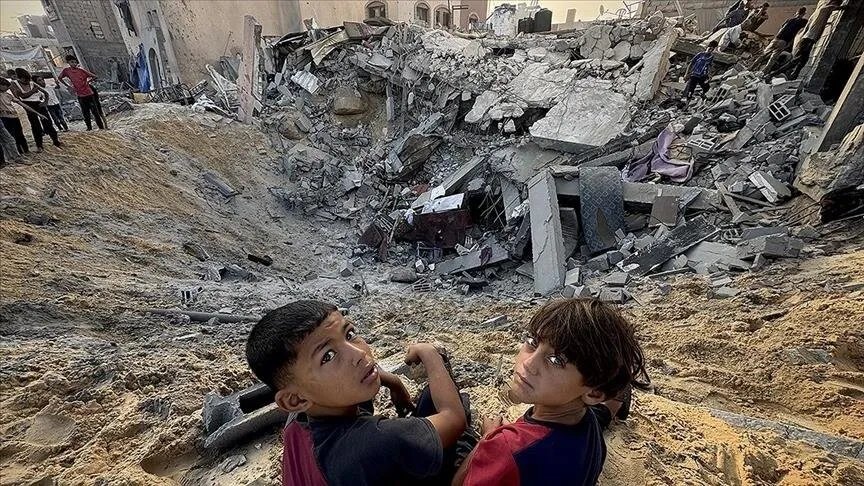 مأساة غزة: الأطفال والنساء يشكلون نحو نصف ضحايا العدوان الإسرائيلي