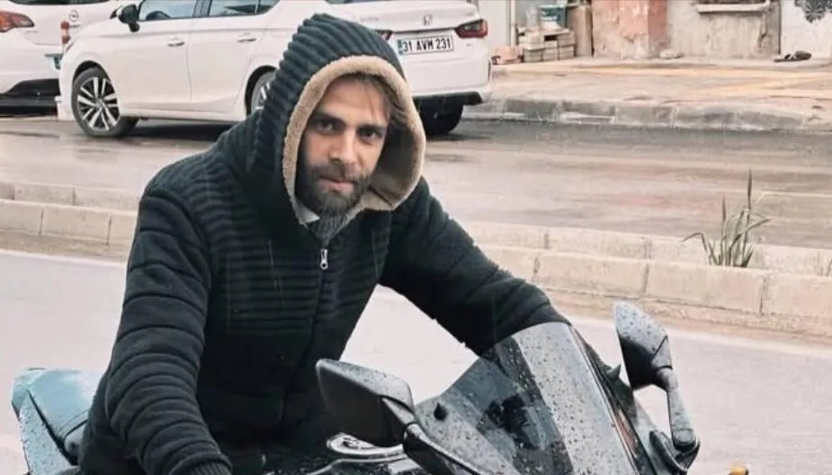 مأساة في تركيا: وفاة شاب سوري متأثراً بجراح إثر اعتداء من زميله التركي