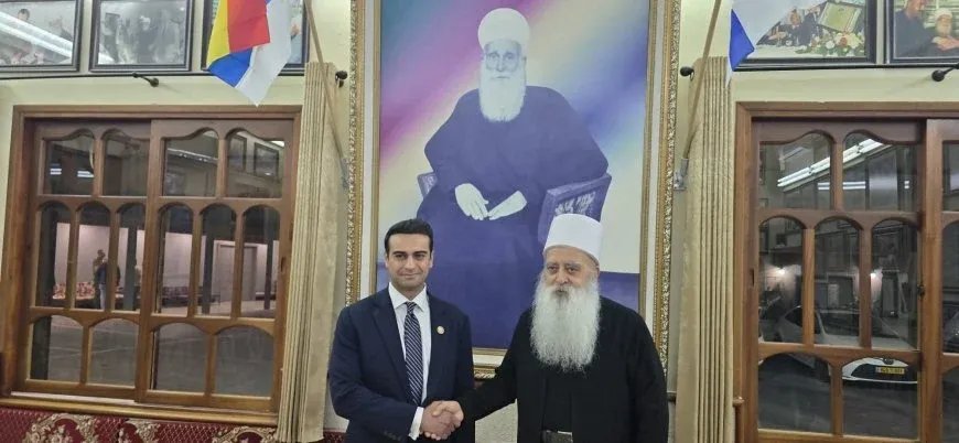 عضو في الكونغرس الأميركي يبحث مع الزعيم الروحي للدروز في إسرائيل الوضع في السويداء وسبل تحقيق الاستقرار