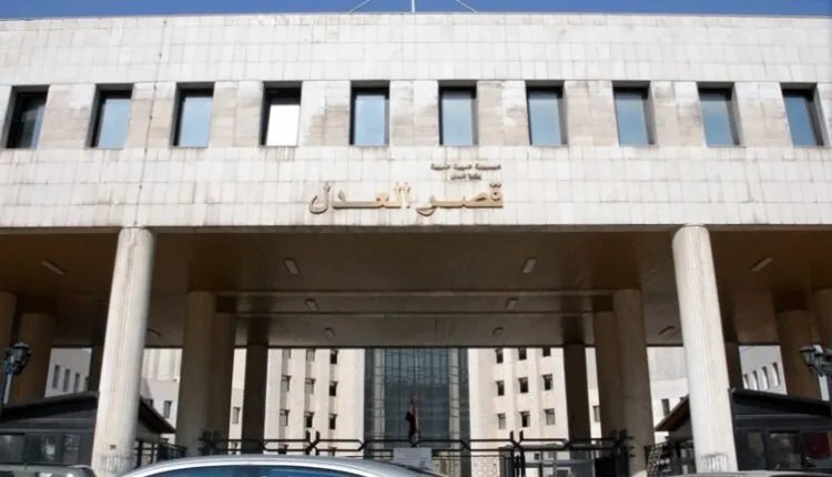 العدل السورية تحقق مع قضاة في السويداء بعد تشكيل "مجلس تنفيذي مؤقت"