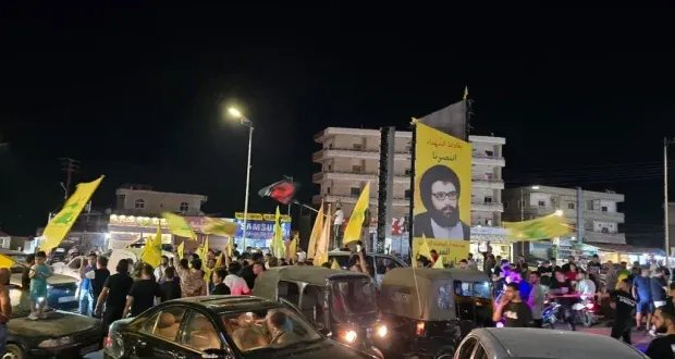 احتجاجات واسعة في مناطق لبنانية على خلفية قرار الحكومة بشأن حصر السلاح