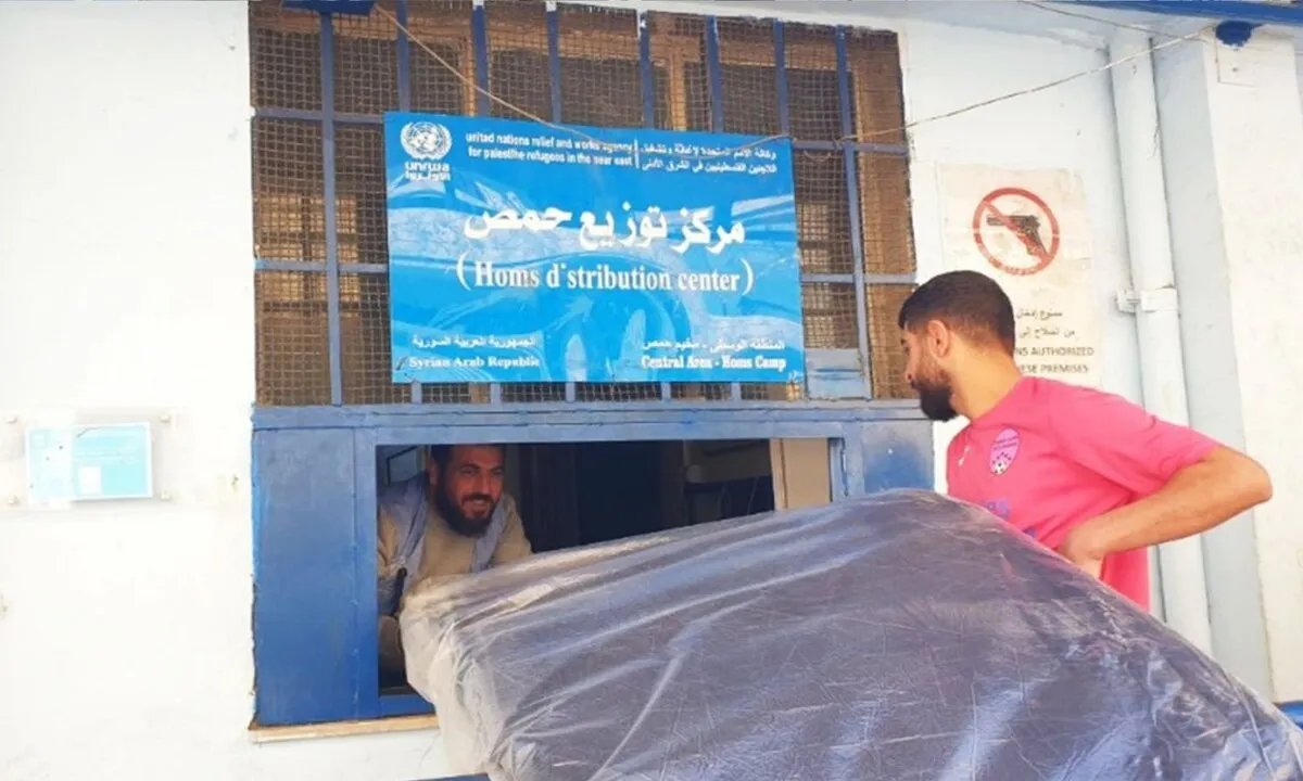 الأونروا تعلن عن خدماتها للاجئين الفلسطينيين العائدين إلى سوريا مع تأكيدها على عدم تشجيع العودة