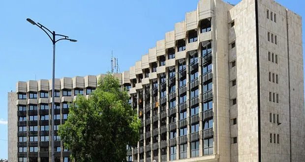 وزارة التعليم تحقق في منع طلاب من الامتحانات بجامعة حلب الحرة بسبب الرسوم