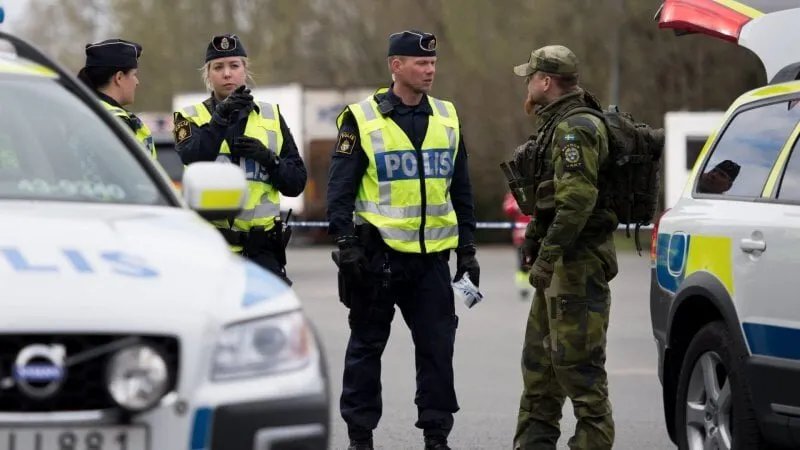 إصابة شخصين في حادث إطلاق نار بالقرب من مسجد في مدينة أوريبرو السويدية