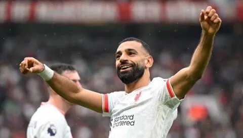 كاسيميرو يفاجئ الجميع: محمد صلاح هو الأحق بالكرة الذهبية!