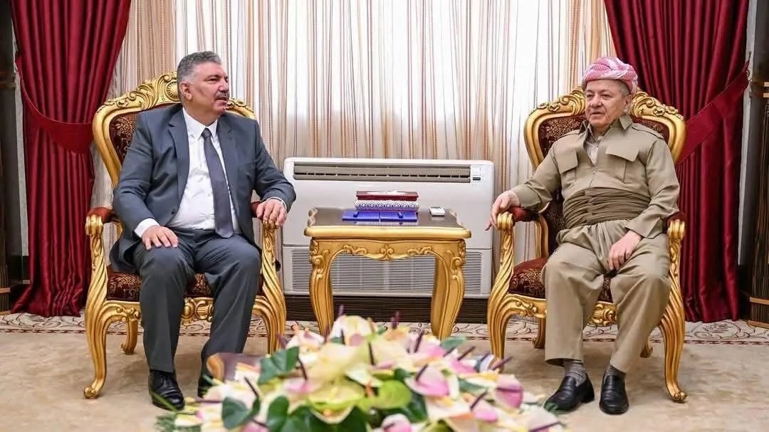 مسعود بارزاني يستقبل الرئيس المشترك لمجلس سوريا الديمقراطية (مسد) ويبحث الأوضاع في سوريا