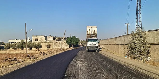 إنجاز أعمال صيانة طريق المختارية المشرفة في ريف حمص الشمالي بتكلفة تجاوزت مليار ليرة