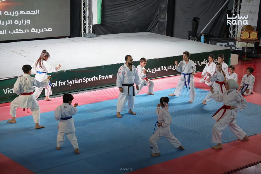 مهرجان النصر لألعاب القوة بدمشق: عروض مهارية مبهرة وإقبال جماهيري واسع