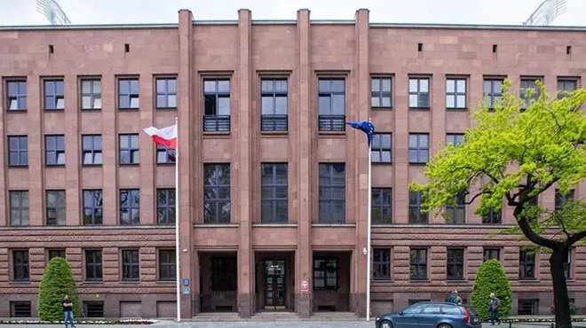 بولندا وفنلندا تدينان بشدة خطط إسرائيل الاستيطانية في الضفة الغربية وتعتبرانها خرقاً للقانون الدولي