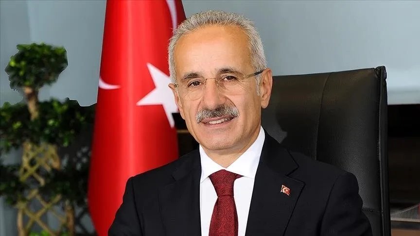 تركيا تعلن عن اجتماع ثلاثي مع سوريا والأردن لبحث تطوير النقل البري وإعادة إعمار البنية التحتية السورية