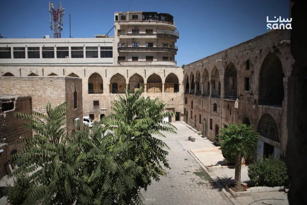 خان الوزير في حلب: تحفة معمارية تعود للحياة كمركز تجاري على طريق الحرير