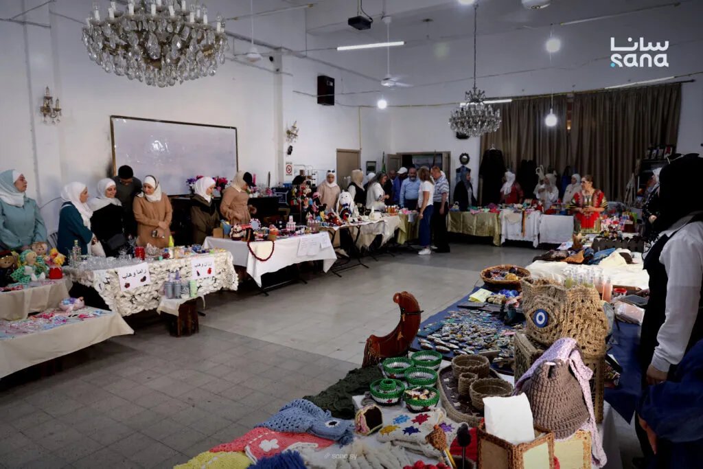 معرض "أنامل وإبداع" في دمشق: منصة لدعم المشاريع اليدوية النسائية