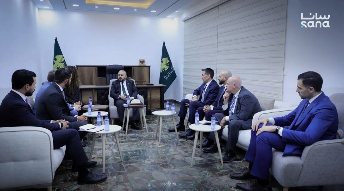 وزير الدفاع السوري يبحث مع المجلس الأطلسي تعزيز العلاقات السورية الأمريكية