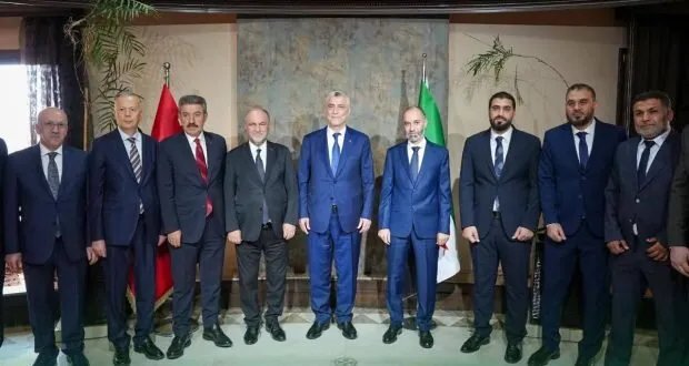 سوريا وتركيا تعززان التعاون الجمركي وتطلقان عبور الترانزيت على مدار الساعة عبر باب الهوى والسلامة