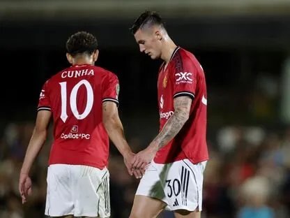 مفاجأة مدوية: مانشستر يونايتد يودع كأس الرابطة الإنكليزية أمام غريمسبي
