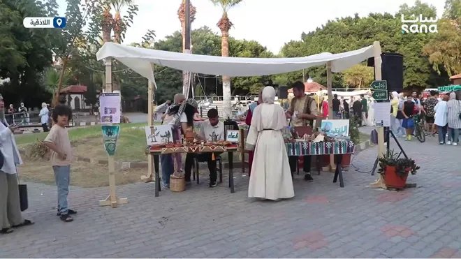 اللاذقية تتألق بكرنفال "بيت بيوت".. استعراض لتراث سبع محافظات سورية