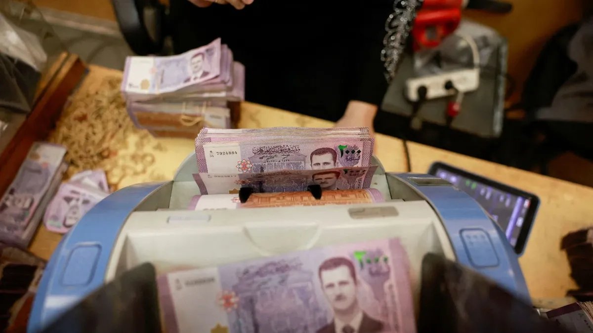 الليرة السورية: استقرار حذر في دمشق وحلب وإدلب وارتفاع طفيف في الحسكة