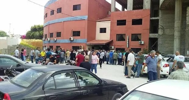 طرطوس: منع العاملين المجازين من العودة إلى عملهم في المرفأ والمنطقة الحرة واتحاد العمال يتدخل