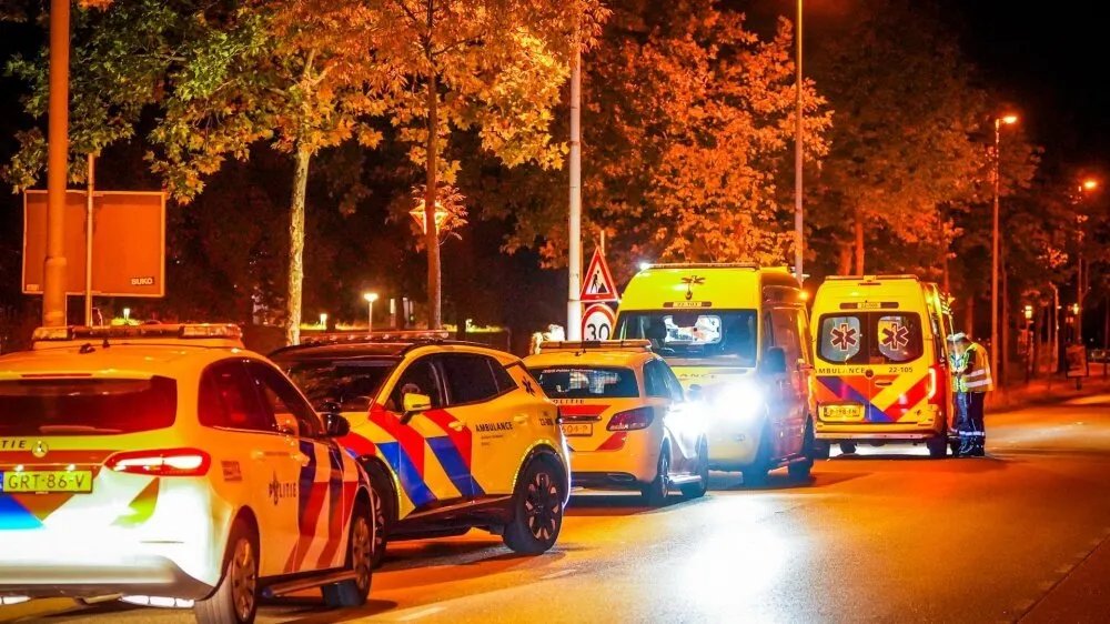 اعتداء مروع في آيندهوفن: إصابة ثلاثة شبان سوريين في حادث طعن يثير القلق