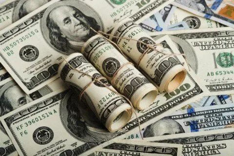 الدولار يترقب بيانات الوظائف الأمريكية الحاسمة وسط توقعات بخفض الفائدة