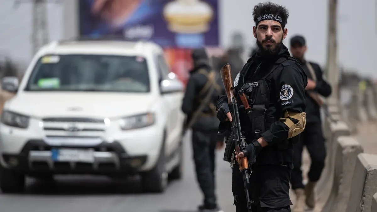 سوريا: القبض على مجموعة مسلحة متهمة باغتيال عناصر أمنية في طرطوس