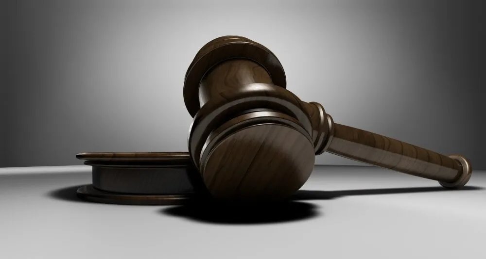 اعتراضات في حمص على آلية ترشيح مسابقة القضاء تثير جدلاً بين المحامين