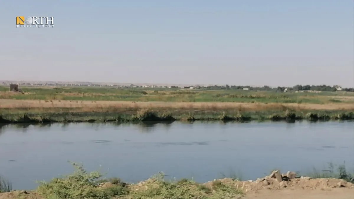 مأساة في دير الزور: مصرع أربعة غرقاً بينهم أطفال ووفاة طفل برصاص طائش