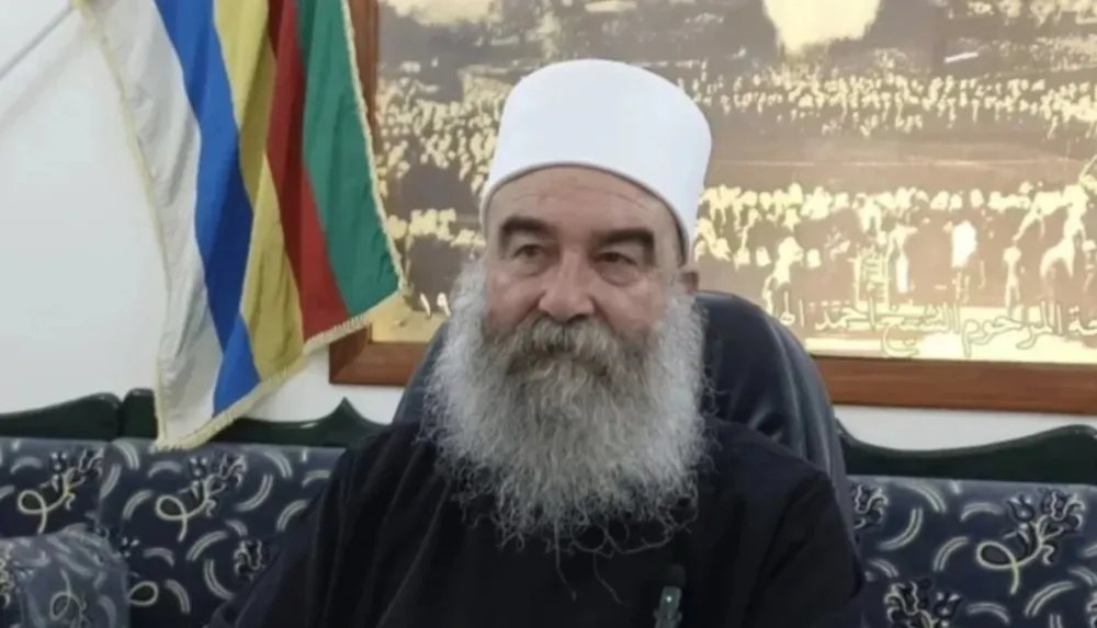السويداء: الهجري يرفض "خارطة طريق" الحكومة لحل الأزمة ويلمح إلى خيار الانفصال