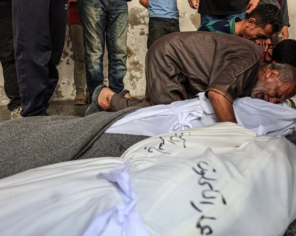 تصعيد في غزة: 52 شهيداً فلسطينياً في قصف إسرائيلي على أحياء سكنية