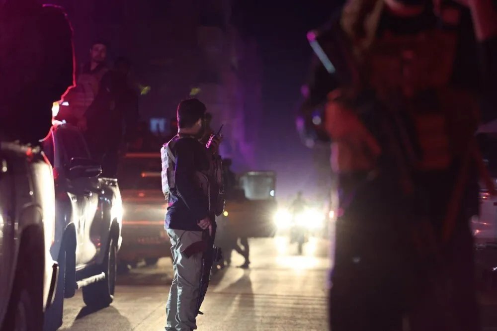 حملة أمنية مكثفة في مخيم النيرب بحلب تستهدف مروجي المخدرات
