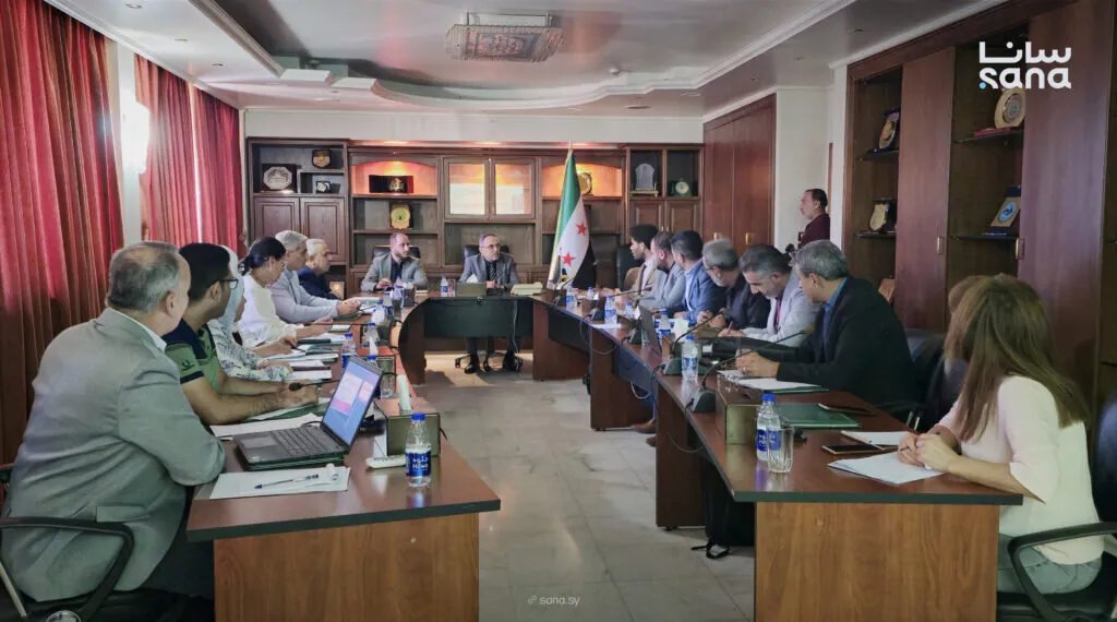 وزارة الزراعة تبحث تأمين الأسمدة للخطة الزراعية 2025-2026 ودعم المحاصيل الاستراتيجية
