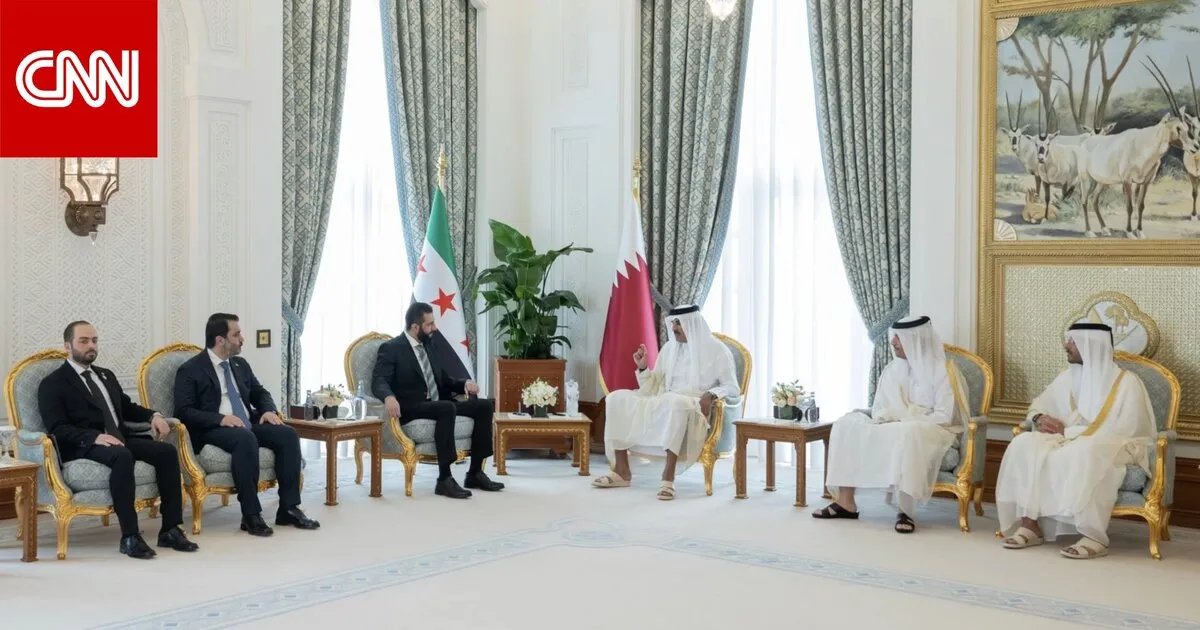 ترحيب حافل واستقبال ودي: تفاعل واسع مع لقاء أمير قطر والرئيس السوري أحمد الشرع في الدوحة