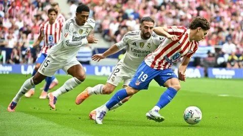 برشلونة يستهدف نجم أتلتيكو مدريد وهدف آخر مفاجئ في سوق الانتقالات