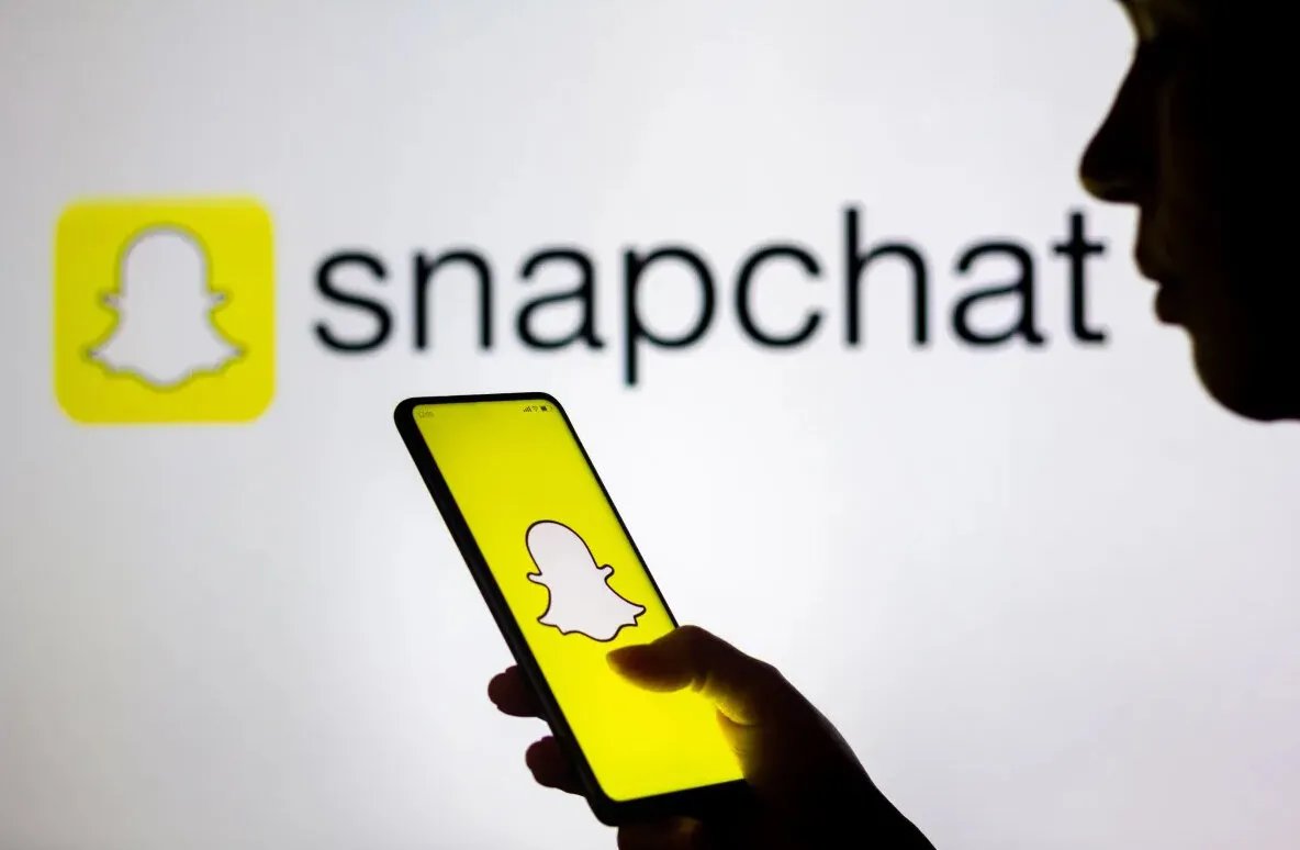 سناب شات يفرض رسوماً على خدمة "الذكريات" للمستخدمين ذوي التخزين العالي